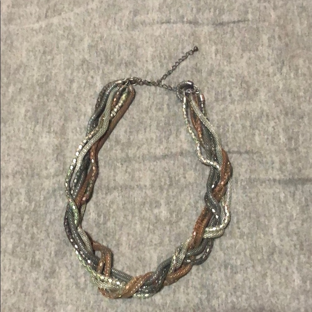 Statement necklace